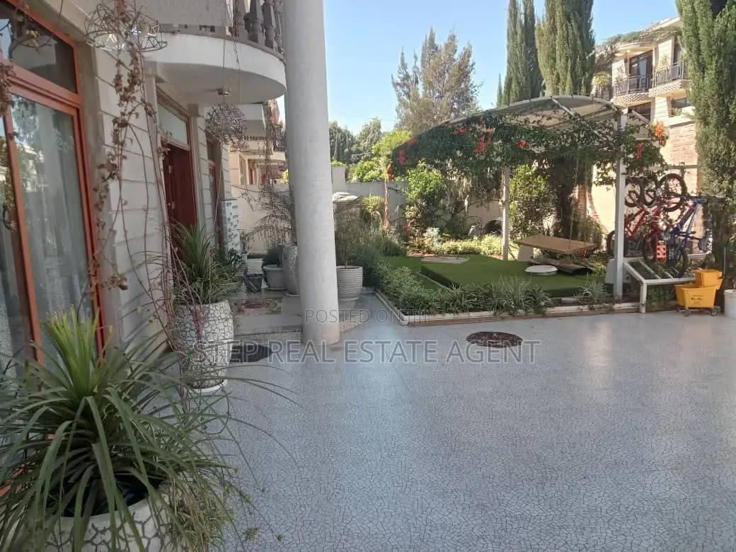 Furnished 4bdrm House in Bole for rent