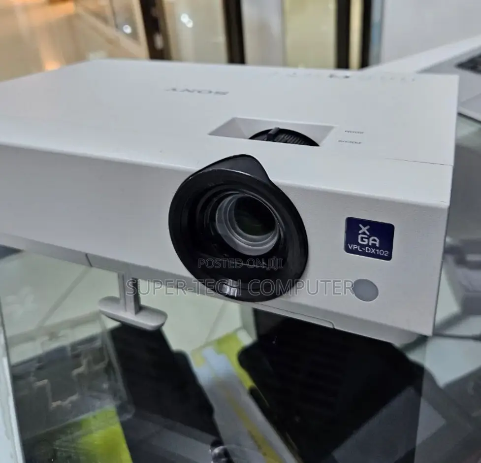 Sony Projector VPL-Dx102