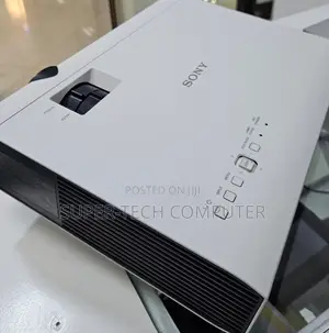 Sony Projector VPL-Dx102