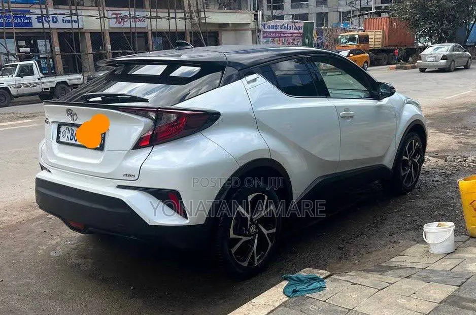 Toyota C-HR 2021 White