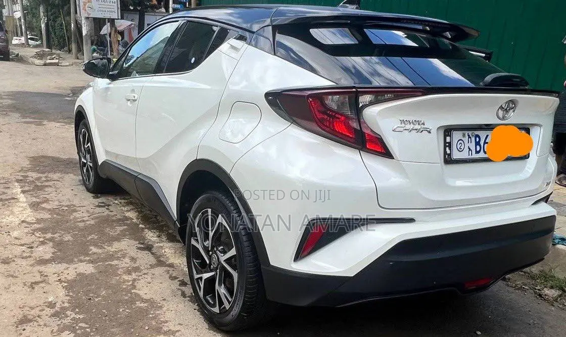 Toyota C-HR 2021 White