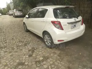 Toyota Yaris 2012 White