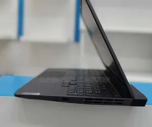 New Laptop Lenovo LOQ 15IRH8 8GB AMD Ryzen 7 SSD 512GB