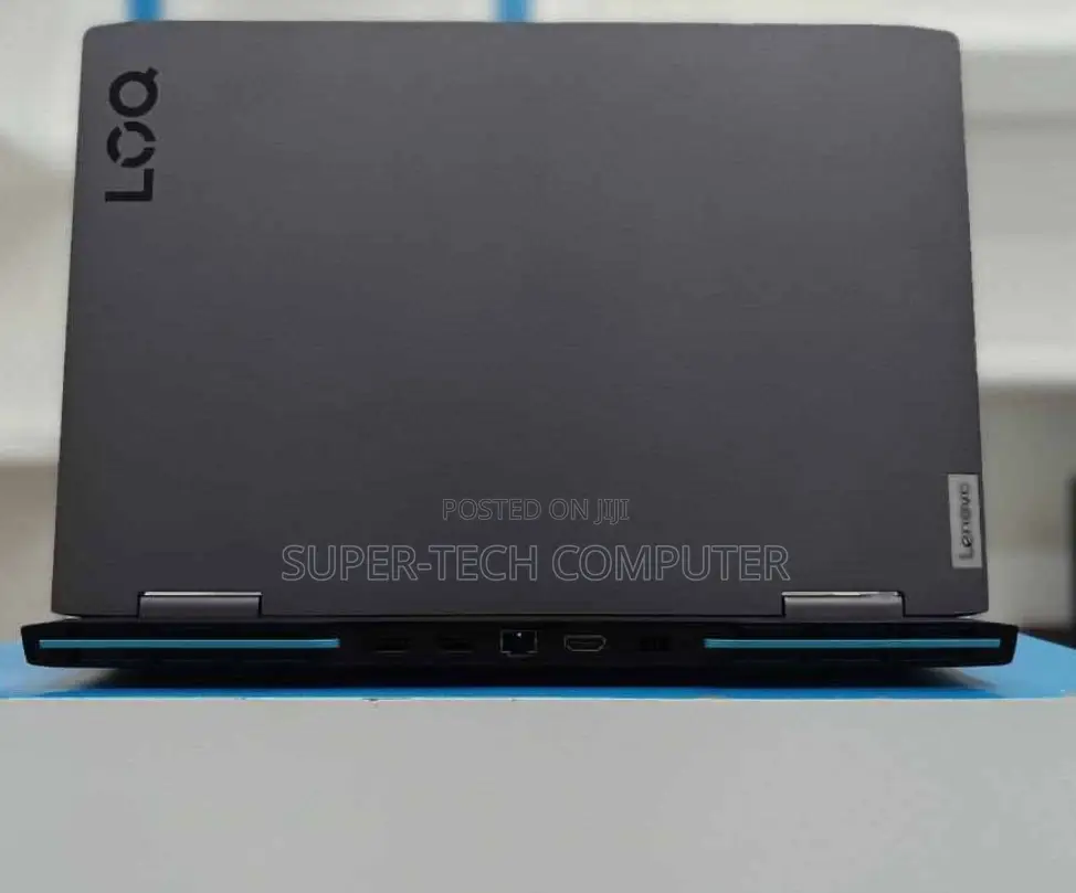 New Laptop Lenovo LOQ 15IRH8 8GB AMD Ryzen 7 SSD 512GB