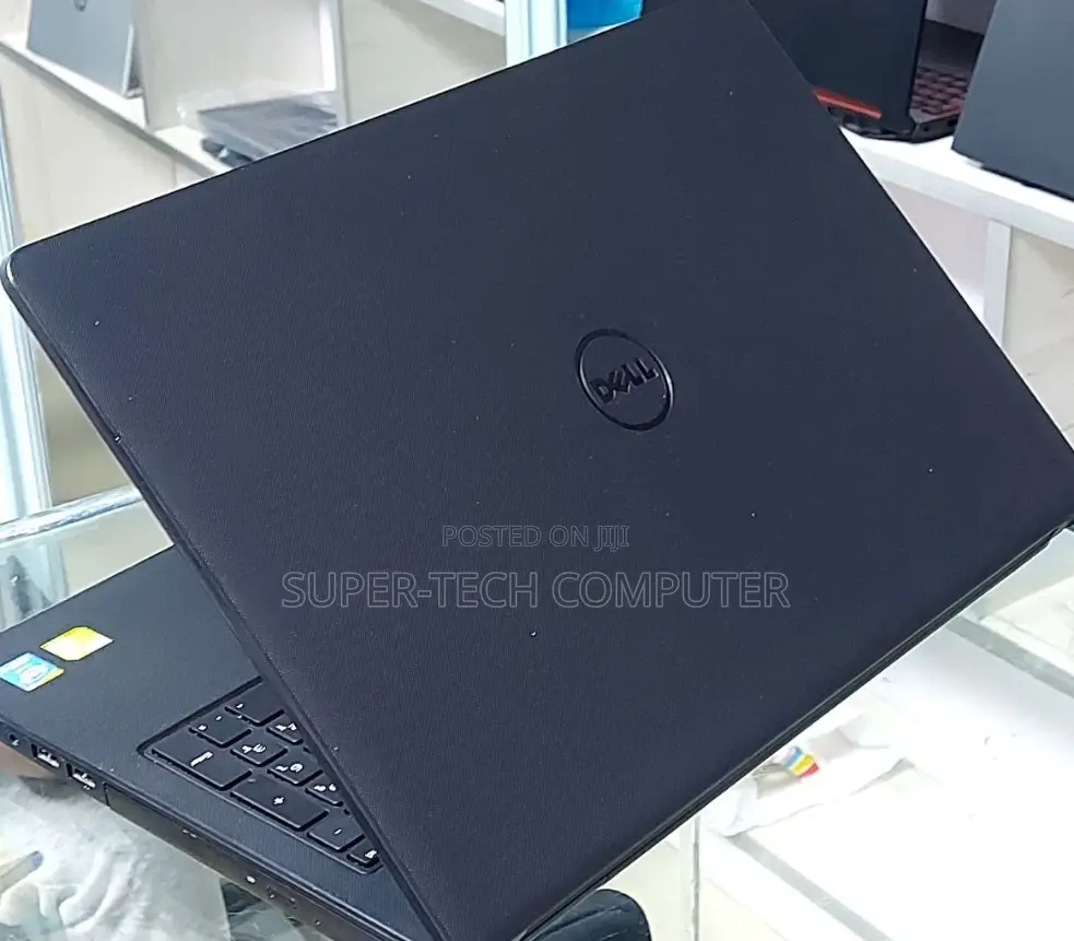 New Laptop Dell Vostro A90 4GB Intel Core I5 HDD 500GB