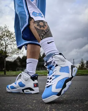 Photo - Air Jordan 6 University Blue" UNC High Shoes F