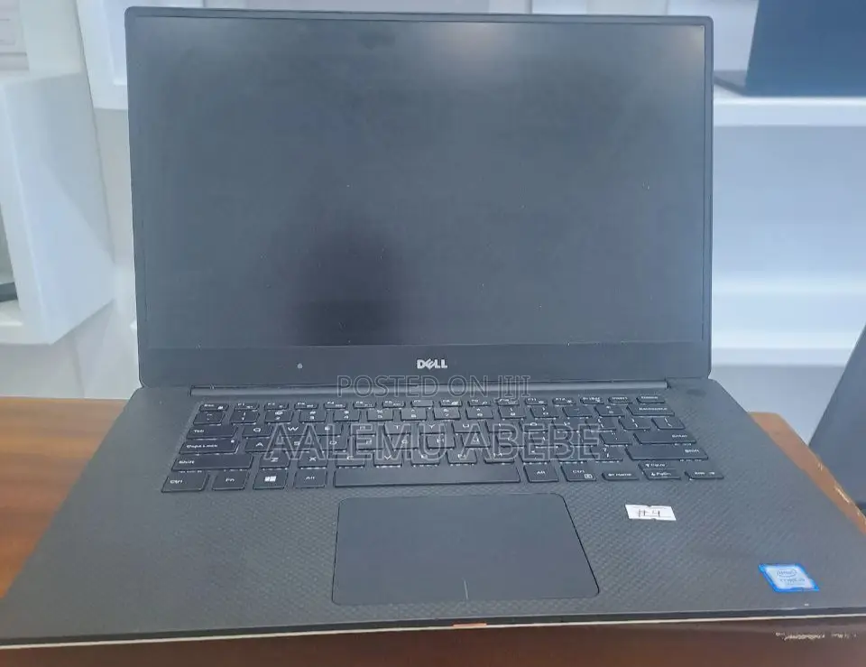 New Laptop Dell Precision 5540 16GB Intel Core I9 SSD 512GB