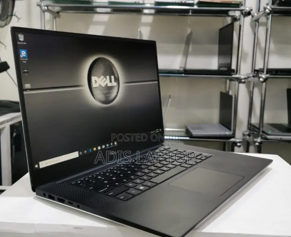 New Laptop Dell Precision 5520 16GB Intel Core I7 SSD 512GB