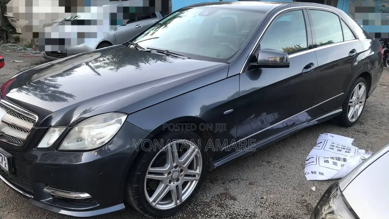 Mercedes-Benz C180 2012 Black