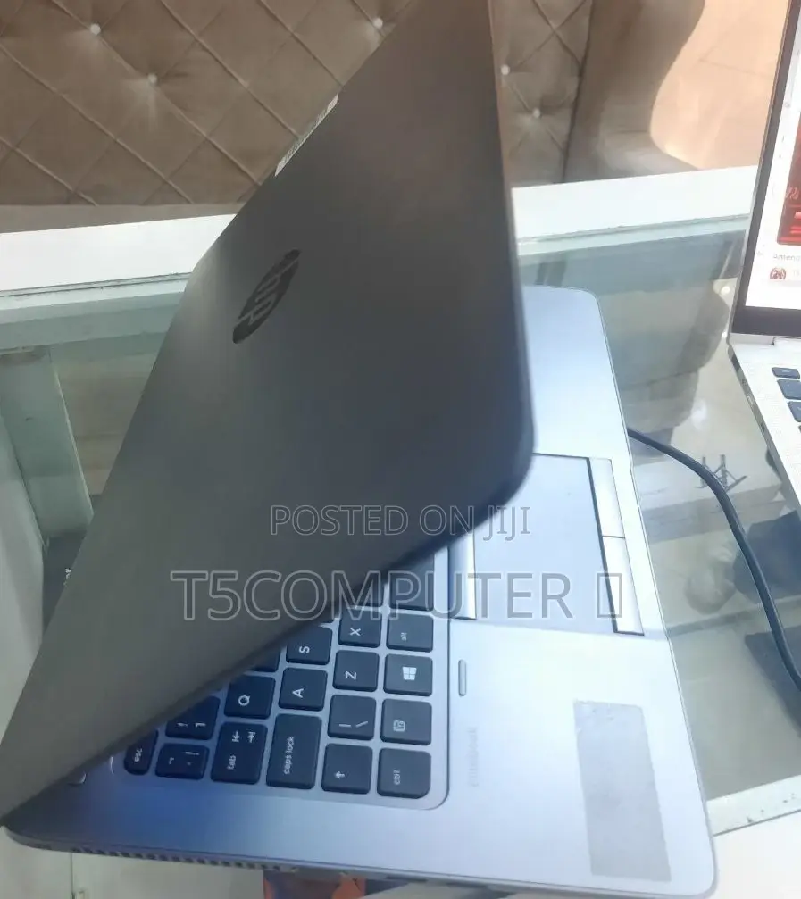 New Laptop HP Pavilion X360 8GB Intel Core I5 SSD 512GB