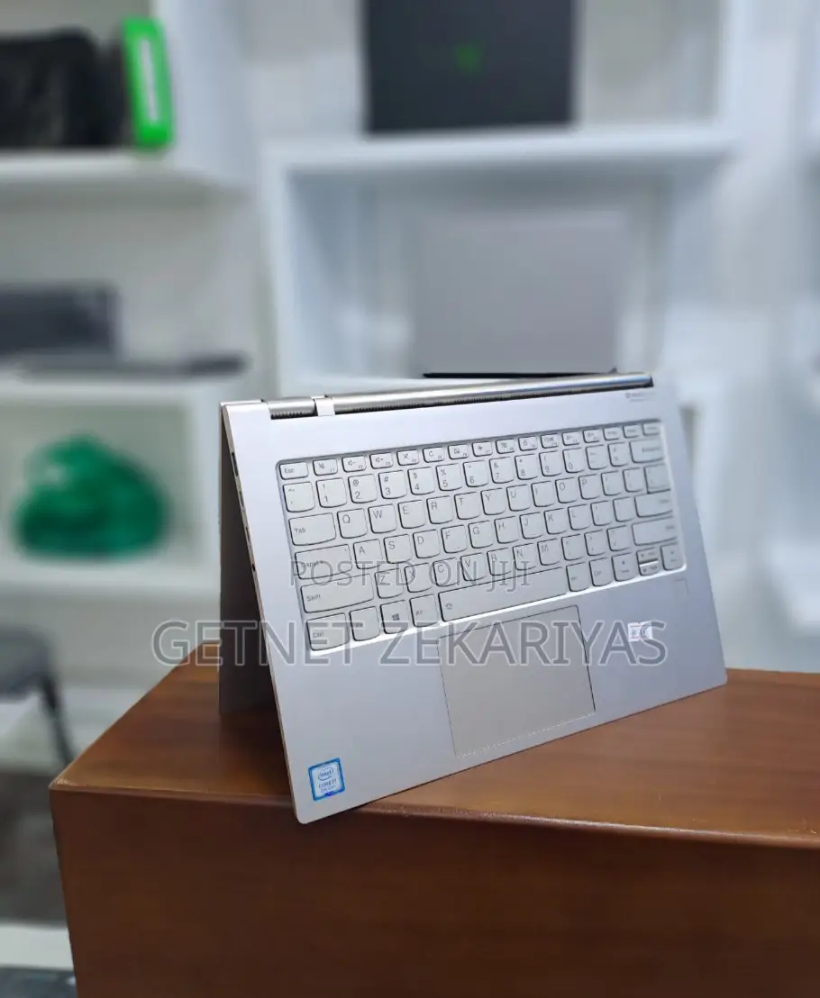 New Laptop Lenovo Yoga C740 16GB Intel Core I7 SSD 512GB