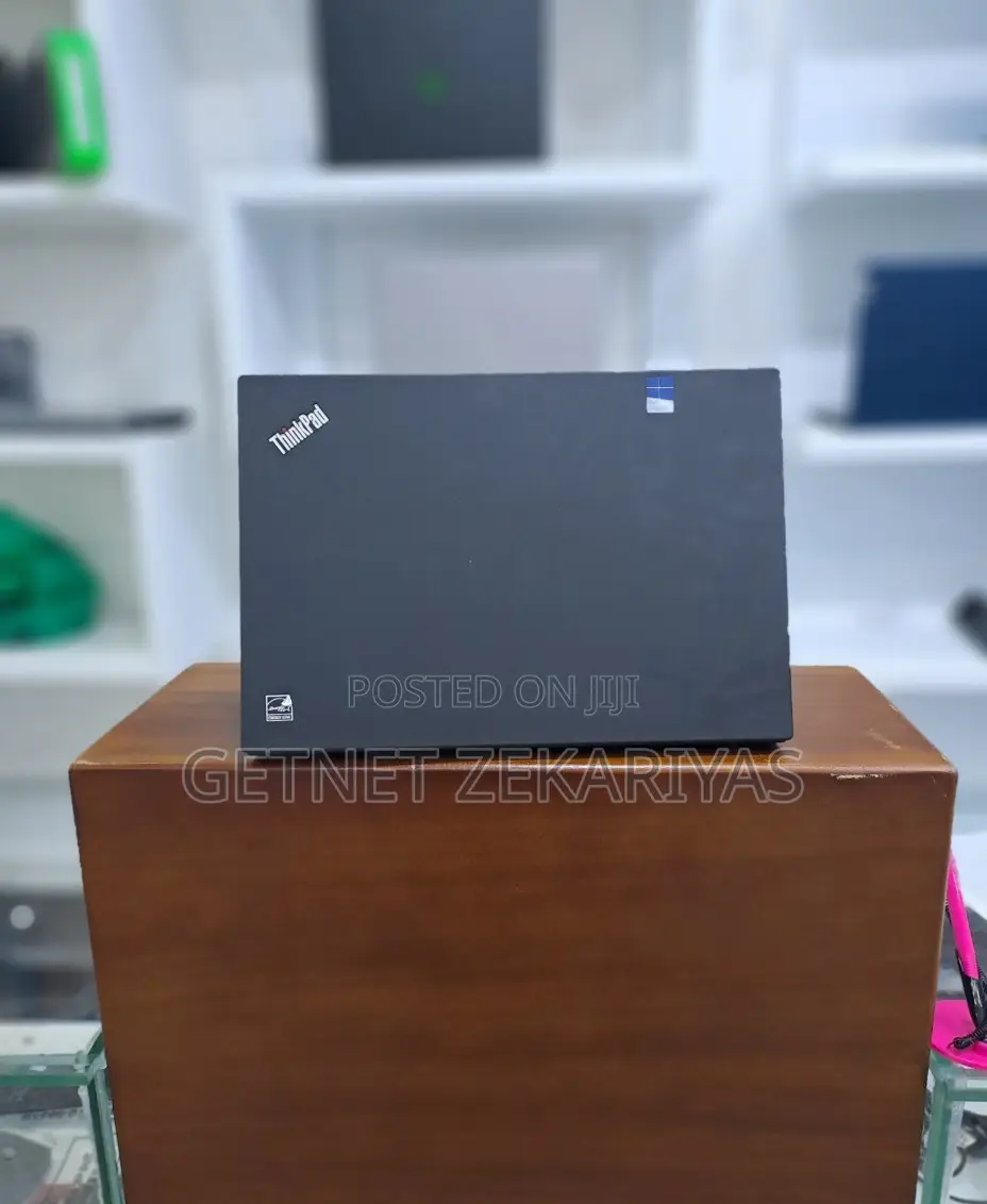 New Laptop Lenovo Thinkpad P14s 16GB Intel Core I7 SSD 512GB