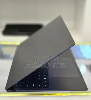 New Laptop Samsung Galaxy Book 2 16GB Intel Core I7 SSD 1T