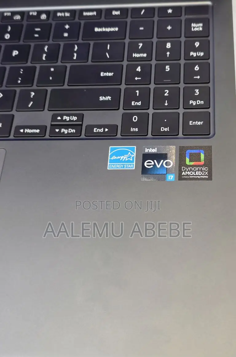 New Laptop Samsung 16GB Intel Core I7 SSD 1T