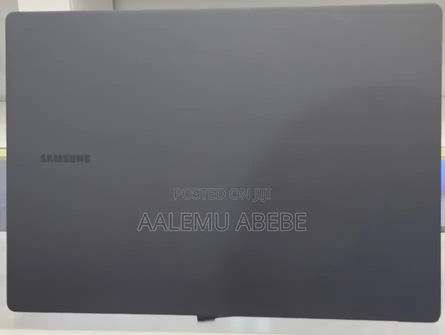 New Laptop Samsung 16GB Intel Core I7 SSD 1T
