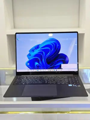 Photo - New Laptop Dell Precision 5570 64GB Intel Core I7 SSD 1T