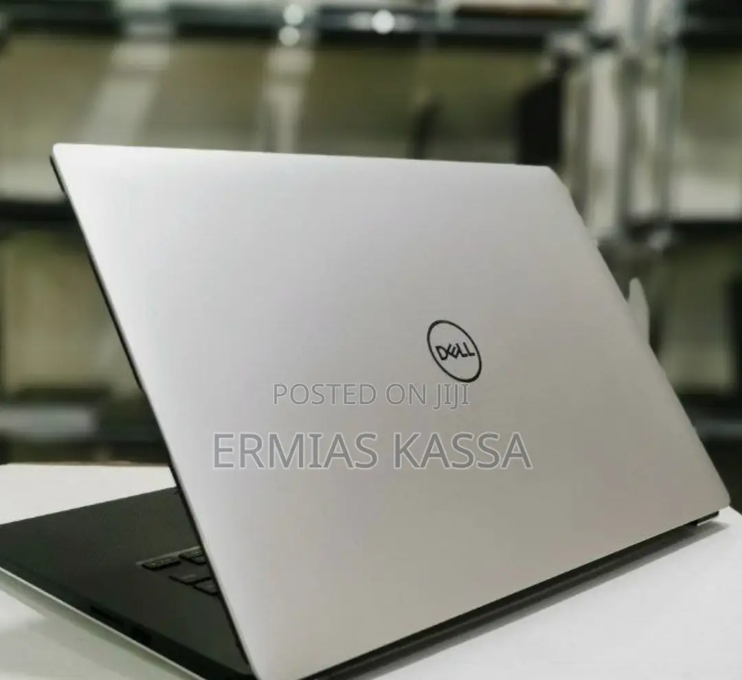 New Laptop Dell Precision 5520 16GB Intel Core I7 SSD 512GB