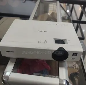 Sony DX102 Projector