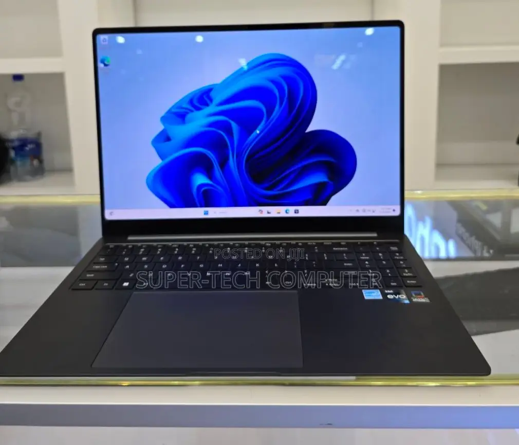 New Samsung Galaxy Book3 360 15 NP750QFG 16GB Intel Core I7 SSD 1T