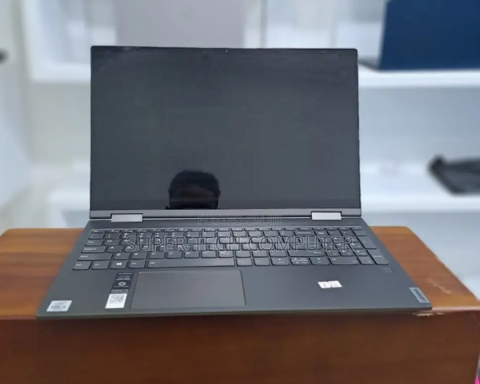 New Laptop Lenovo Yoga C740 8GB Intel Core I5 SSD 512GB