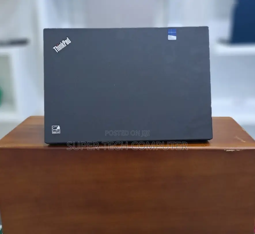 New Laptop Lenovo Thinkpad P14s 16GB Intel Core I7 SSD 512GB