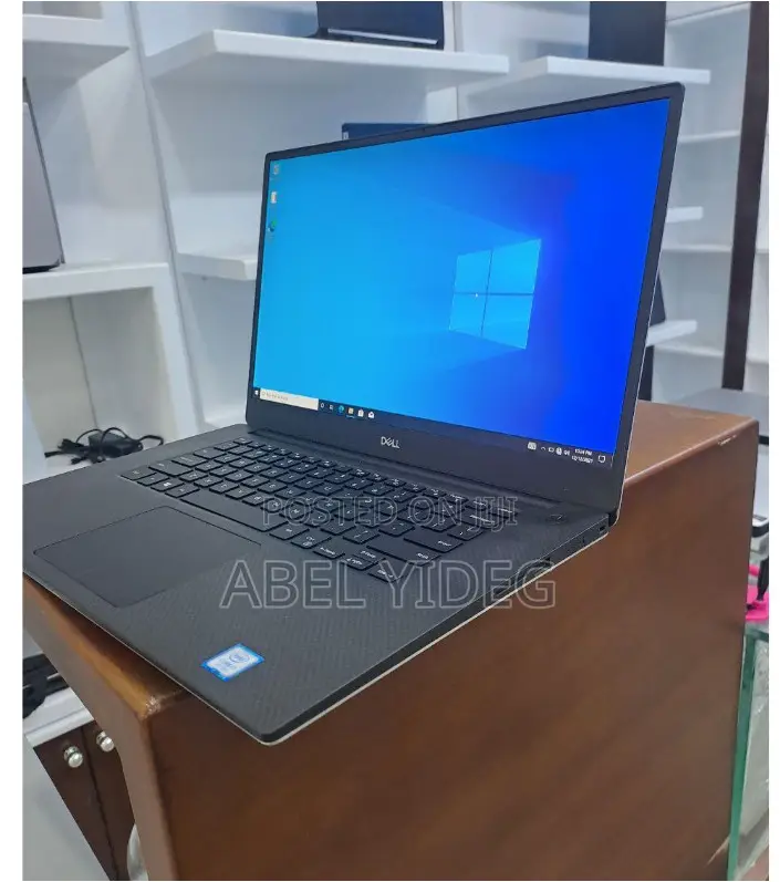 New Laptop Dell Precision 5540 16GB Intel Core I7 SSD 512GB