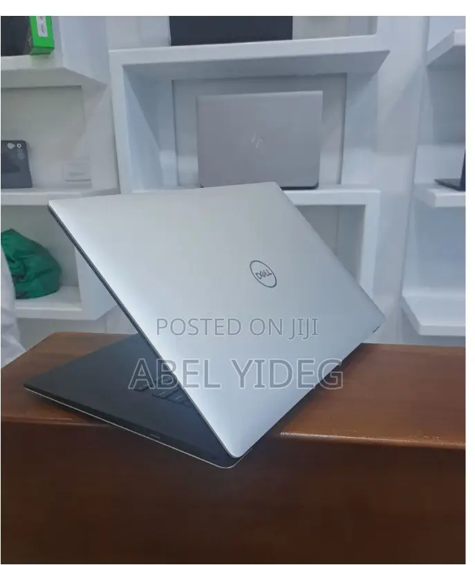 New Laptop Dell XPS 15 16GB Intel Core I7 SSD 512GB