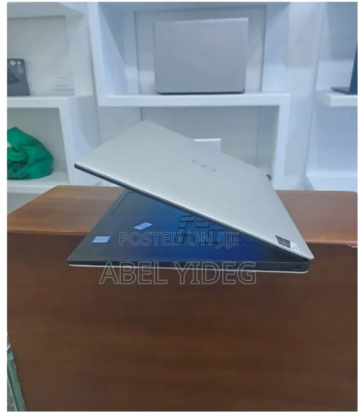 New Laptop Dell Precision 5530 16GB Intel Core I9 SSD 512GB