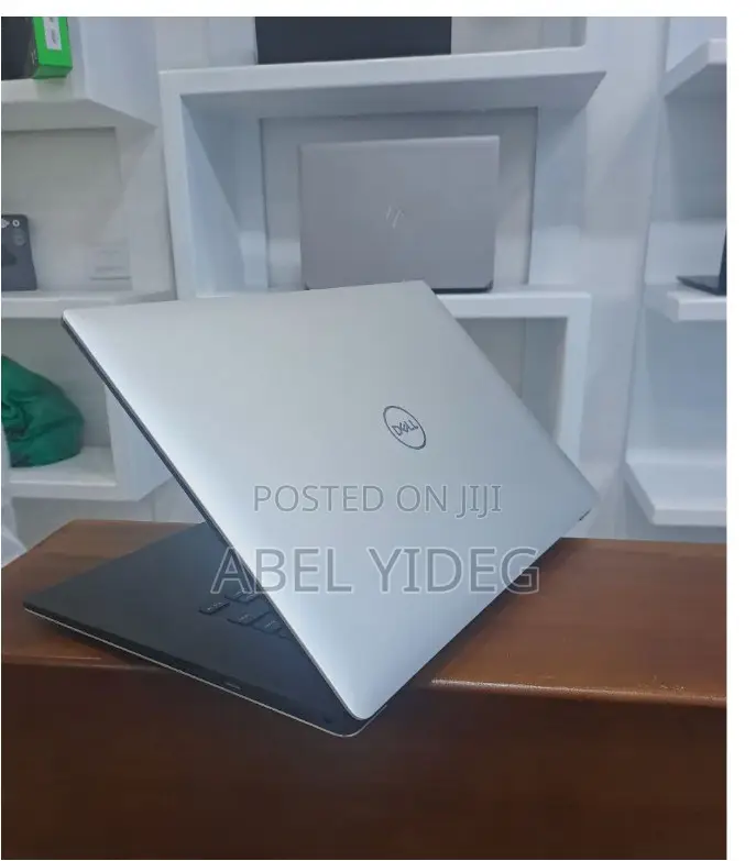 New Laptop Dell Precision 5530 16GB Intel Core I9 SSD 512GB