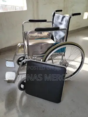 በርካሽ ዋጋ የሽንት ቤት Wheelchair\Wheelchair`መፀዳጃ Wheelchair°Used