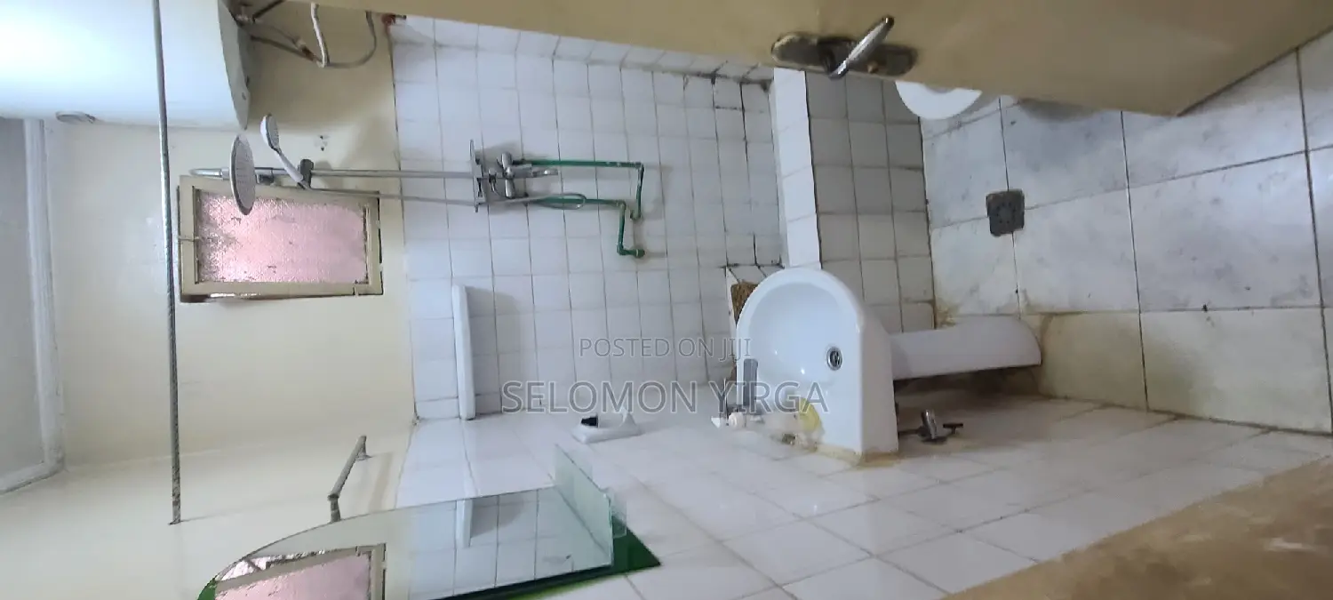 Furnished 4bdrm Villa in አድስ አበባ, Yeka for rent