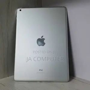 New Apple iPad 10.2 (2021) 64 GB Silver