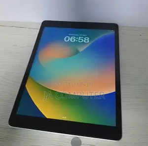 New Apple iPad 10.2 (2021) 64 GB Silver