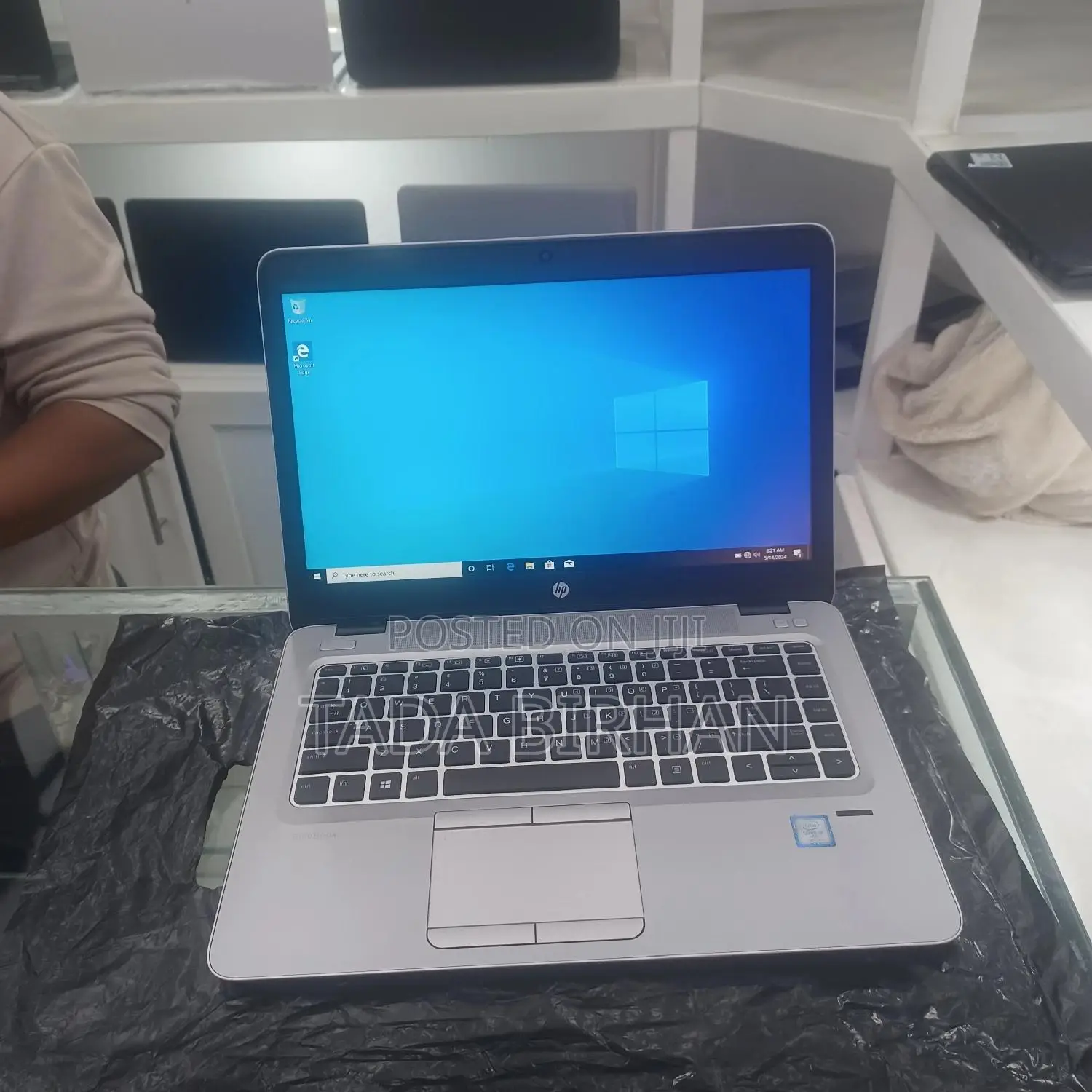 New Laptop HP EliteBook 840 8GB Intel Core I7 HDD 1T