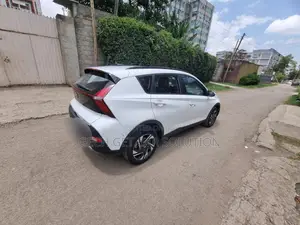 Hyundai Bayon 2022 White