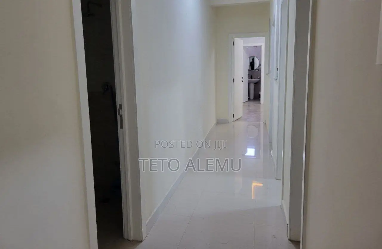 3bdrm Villa in የሚሸጥ ቪላ ፓውሎስ, Gullele for sale