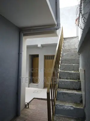 4bdrm House in የሚሸጥ ቤት ፍየል ቤት, Bole for sale