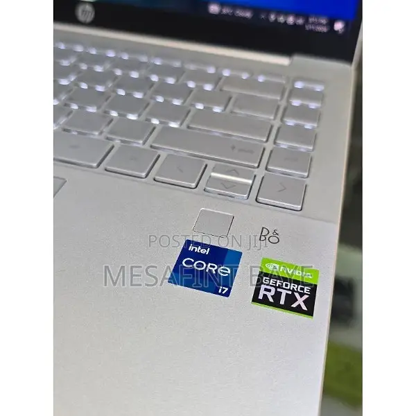 New Laptop HP Pavilion 13z 16GB Intel Core I7 SSD 512GB