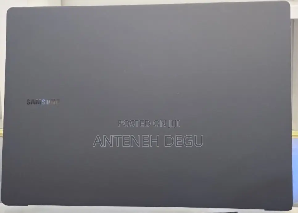 New Laptop Samsung 16GB Intel Core I7 SSD 1T