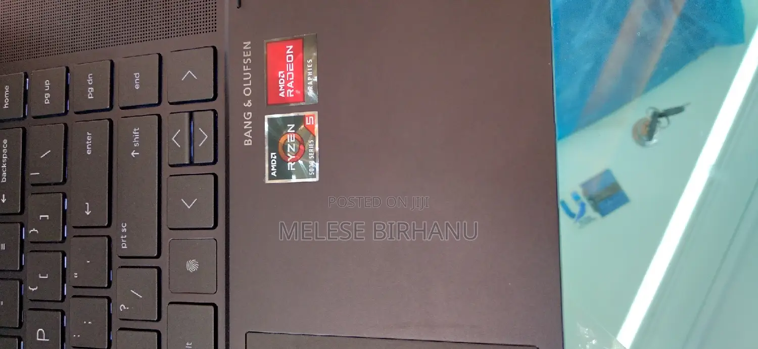 New Laptop HP Envy X360 8GB AMD Ryzen 5 SSD 256GB