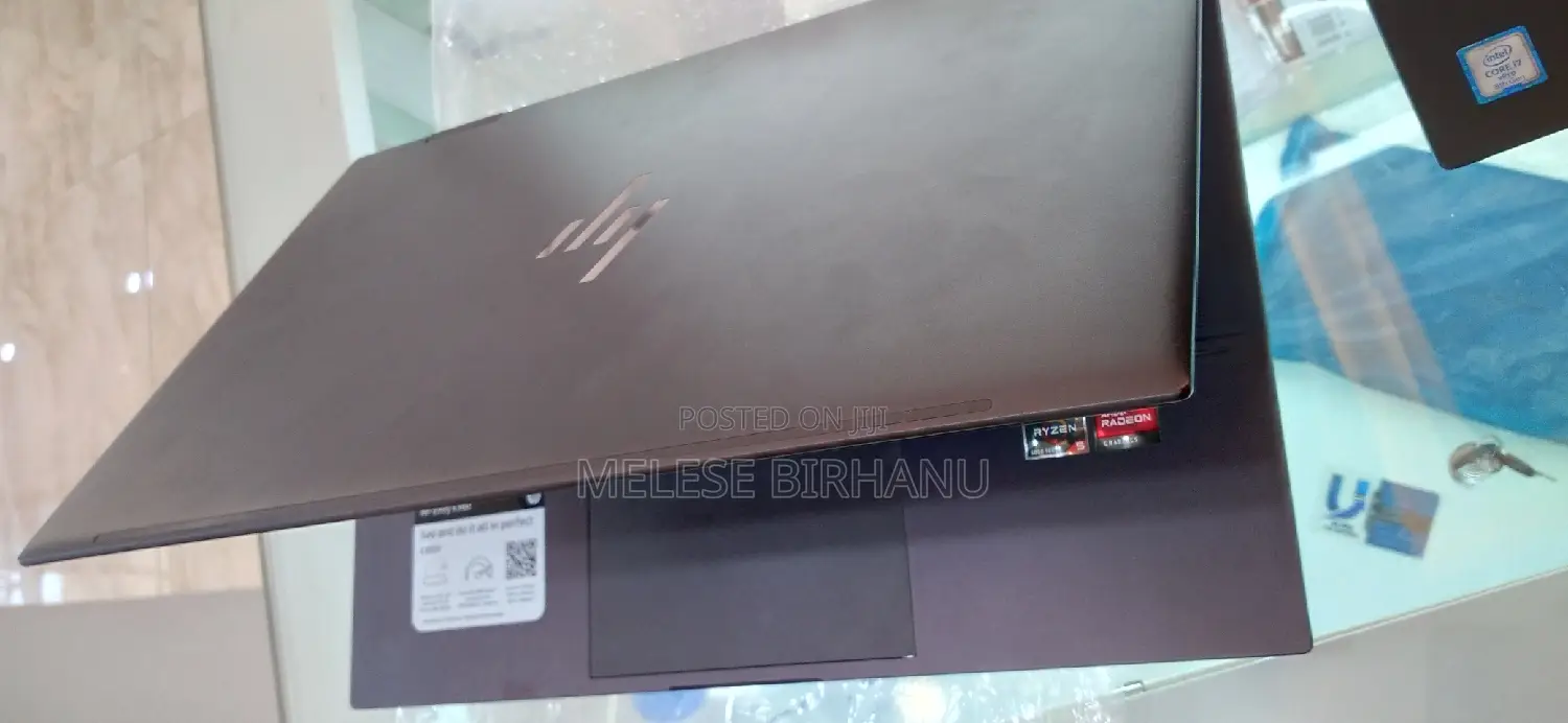 New Laptop HP Envy X360 8GB AMD Ryzen 5 SSD 256GB