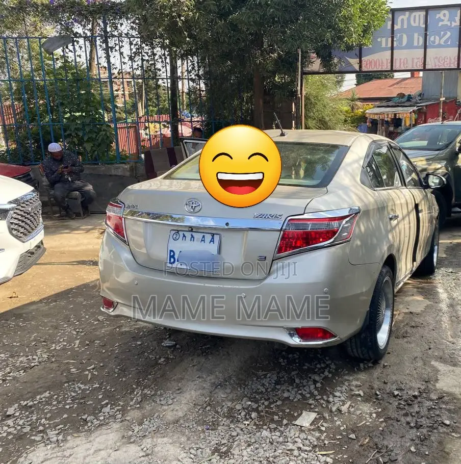 Toyota Yaris 2017 Silver