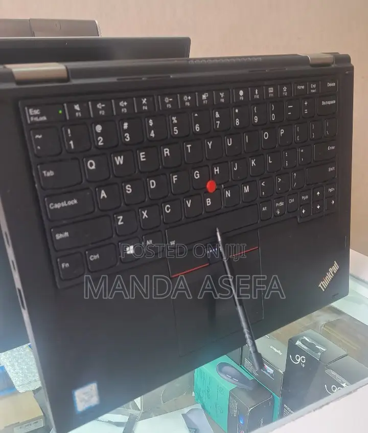 New Laptop Lenovo ThinkPad Yoga 370 8GB Intel Core I5 SSD 512GB