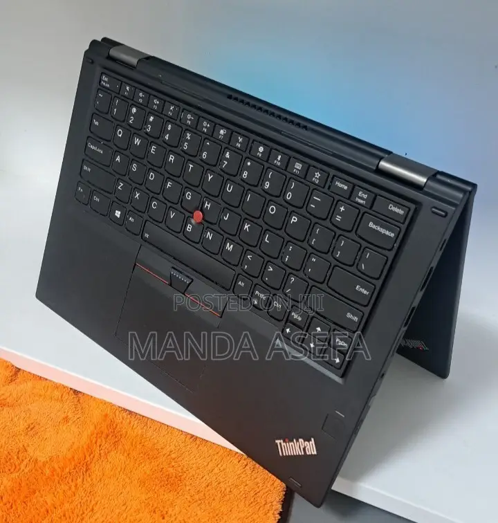 New Laptop Lenovo ThinkPad Yoga 370 8GB Intel Core I5 SSD 512GB