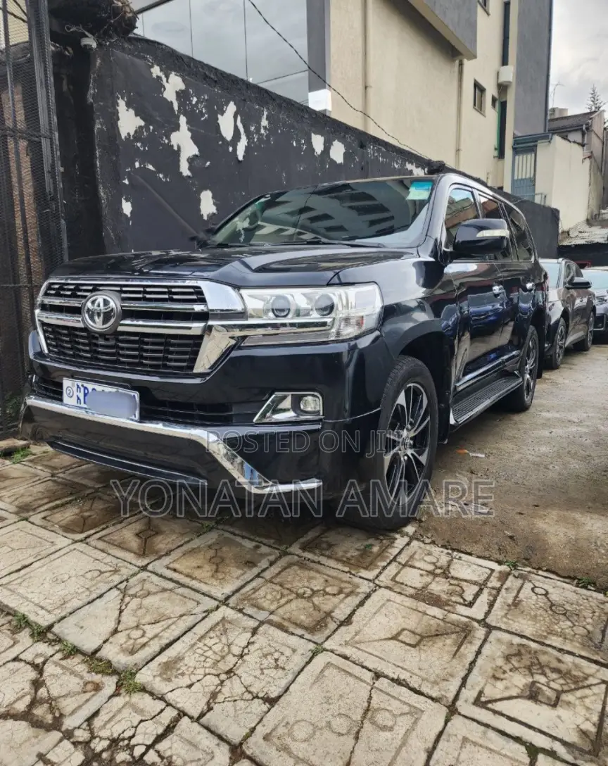 Toyota Land Cruiser 4.5 V8 GX-R 2012 Black