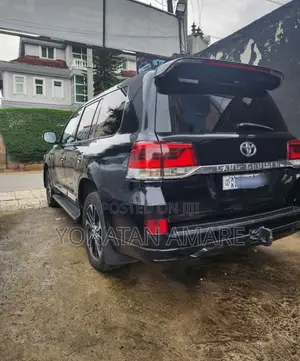 Toyota Land Cruiser 4.5 V8 GX-R 2012 Black