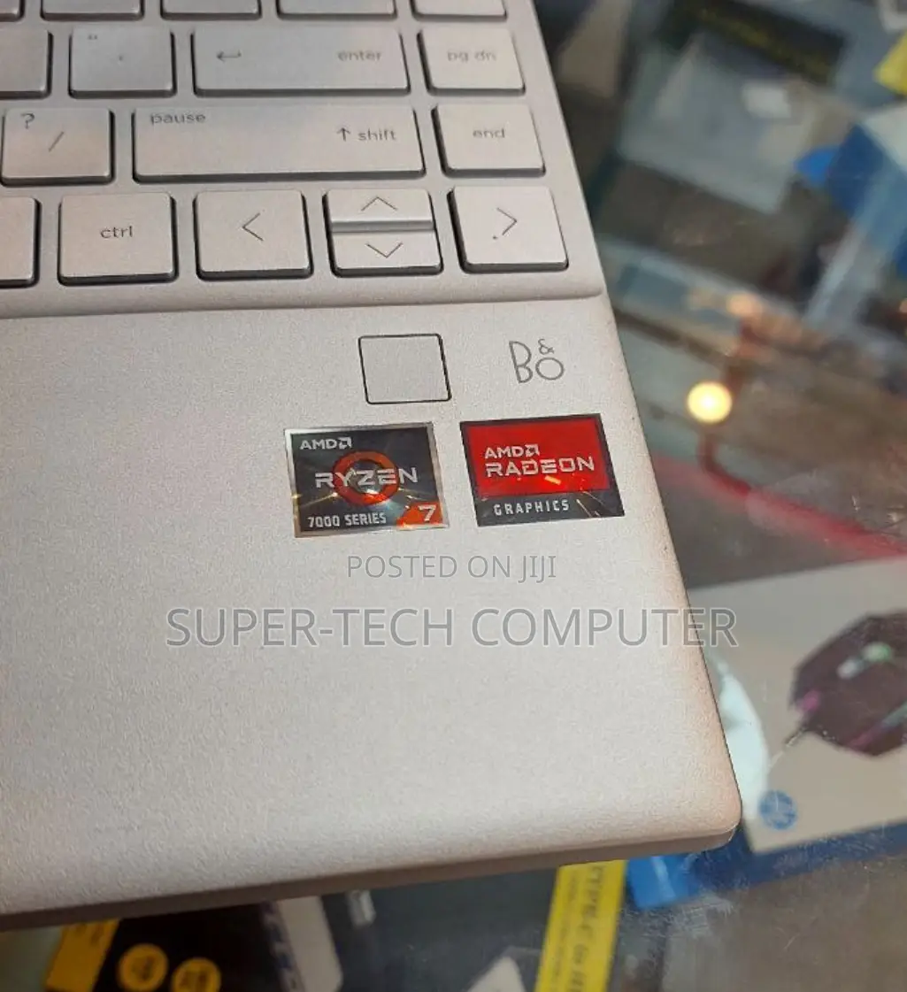 New Laptop HP Pavilion 15 16GB AMD Ryzen 7 SSD 512GB