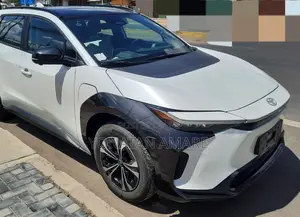 New Toyota bZ4X 71.4 kWh FWD 2023 White