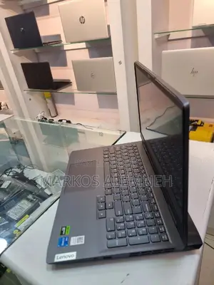 New Laptop Lenovo LOQ 15IRH8 8GB Intel Core I5 SSD 1T
