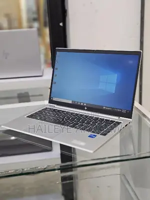 New Laptop HP 14-Dq1025cl 16GB Intel Core I5 SSD 512GB